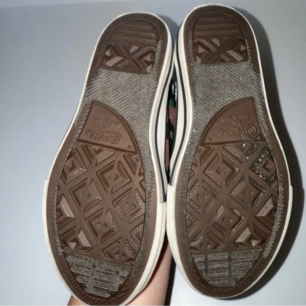 Converse product pair